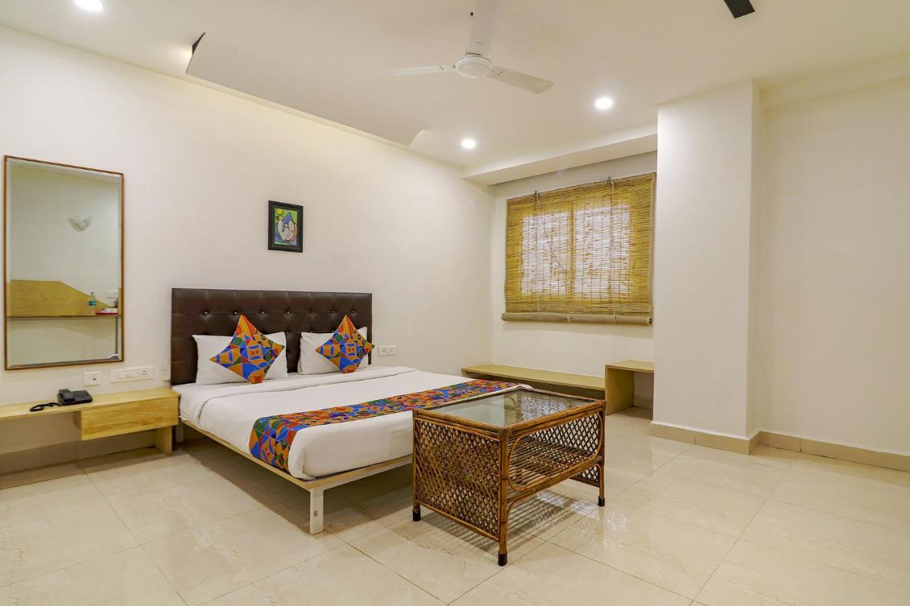 Fabhotel Aamantran & Banquet Halls - Nr Rtc X Roads Metro Station حيدر أباد المظهر الخارجي الصورة