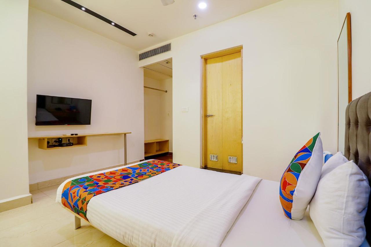 Fabhotel Aamantran & Banquet Halls - Nr Rtc X Roads Metro Station حيدر أباد المظهر الخارجي الصورة