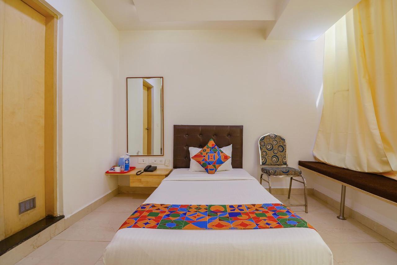 Fabhotel Aamantran & Banquet Halls - Nr Rtc X Roads Metro Station حيدر أباد المظهر الخارجي الصورة