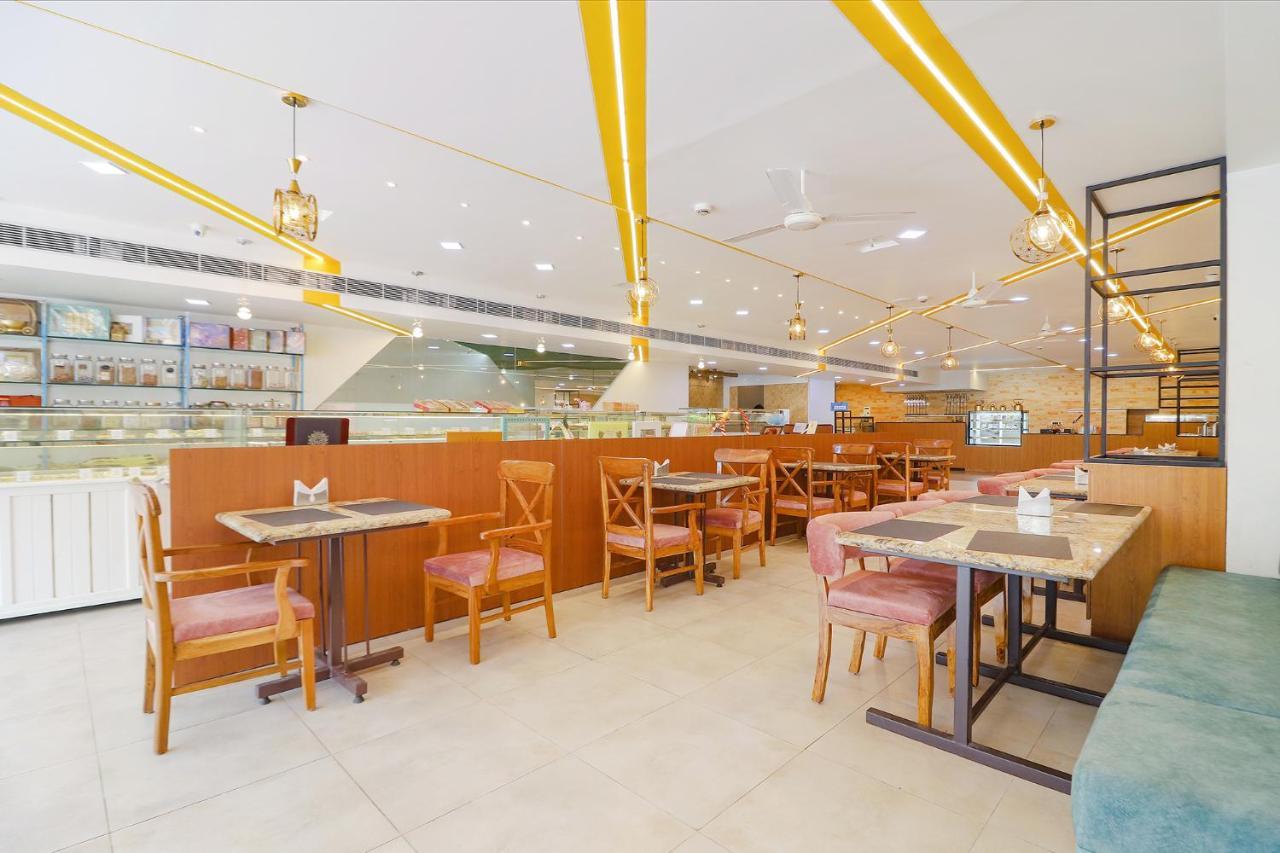 Fabhotel Aamantran & Banquet Halls - Nr Rtc X Roads Metro Station حيدر أباد المظهر الخارجي الصورة