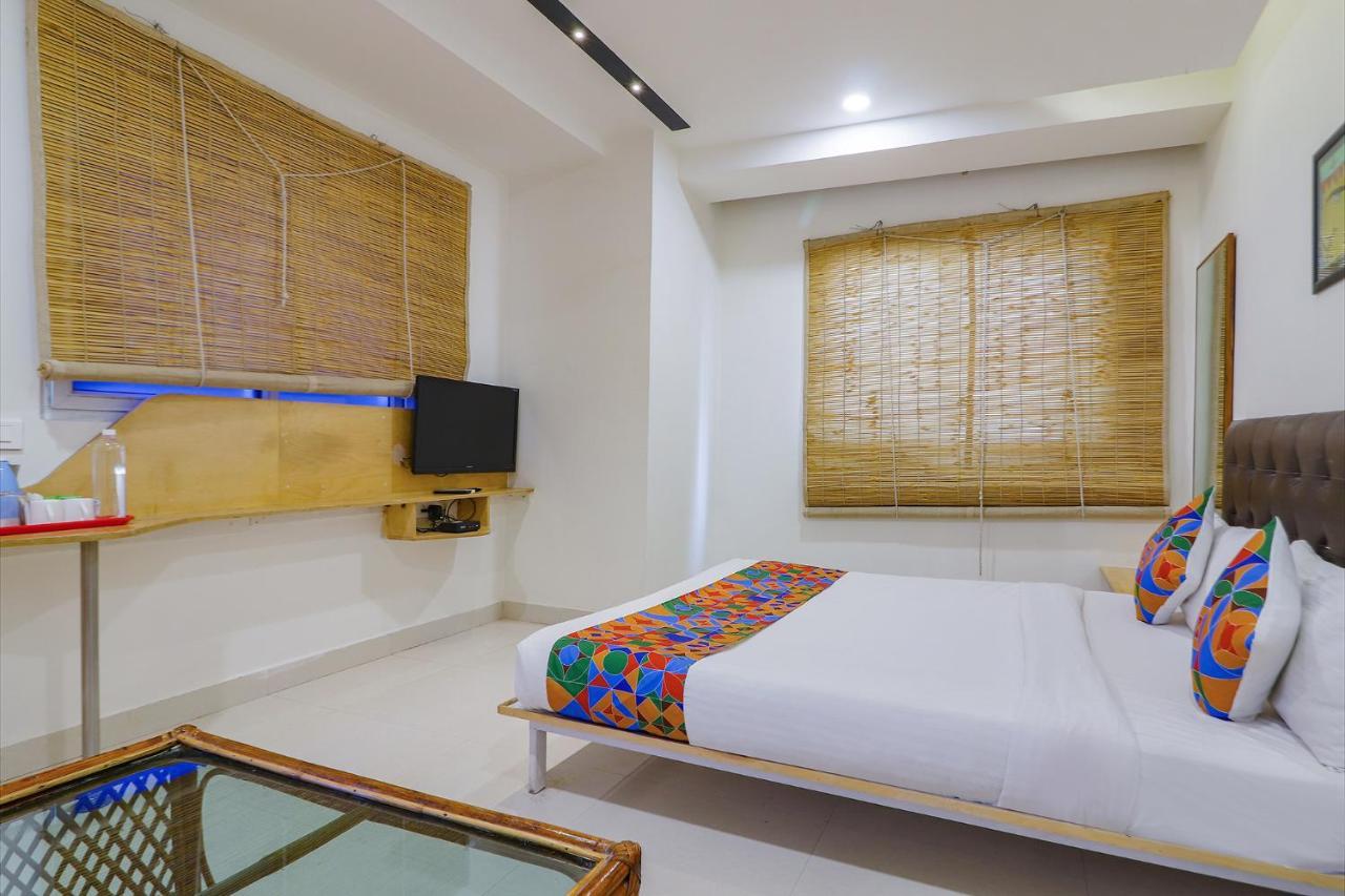 Fabhotel Aamantran & Banquet Halls - Nr Rtc X Roads Metro Station حيدر أباد المظهر الخارجي الصورة